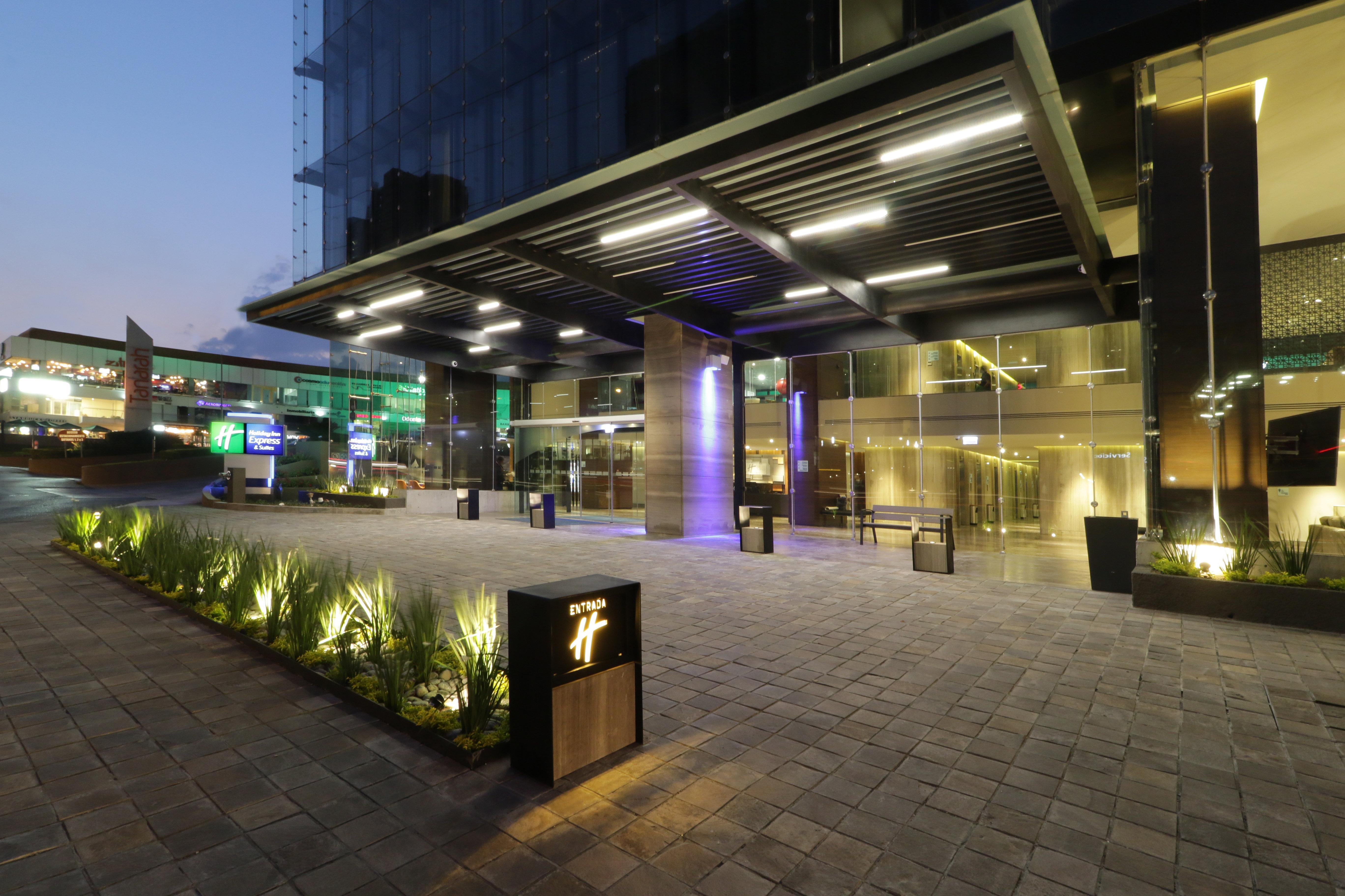 Holiday Inn Express & Suites Monterrey Valle By Ihg San Pedro Garza Garcia Exterior foto