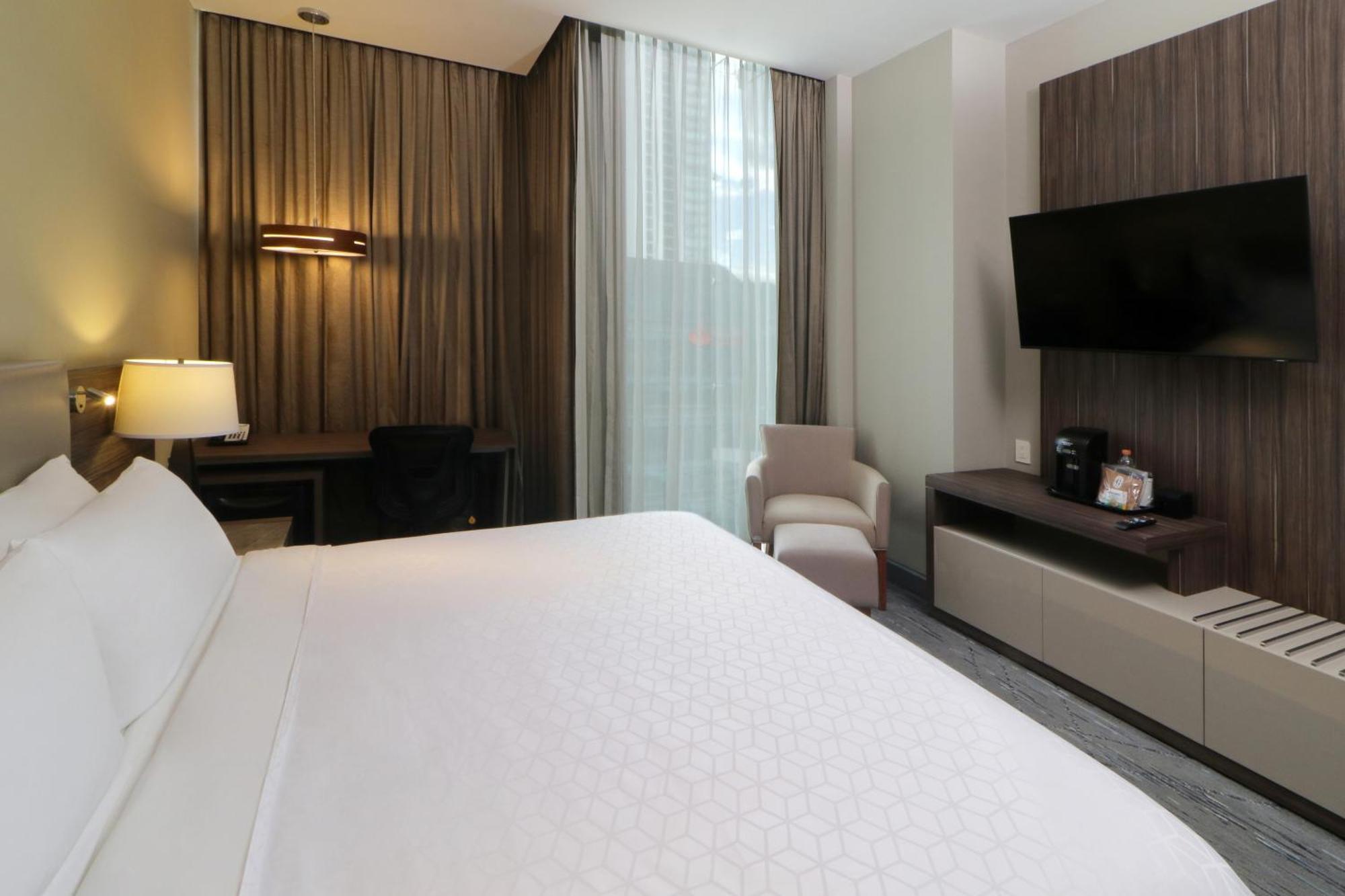 Holiday Inn Express & Suites Monterrey Valle By Ihg San Pedro Garza Garcia Exterior foto